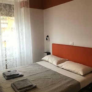 Kamer met een King Size Bed